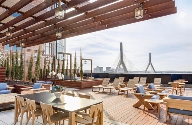 Building Photo - 100 Lovejoy Wharf