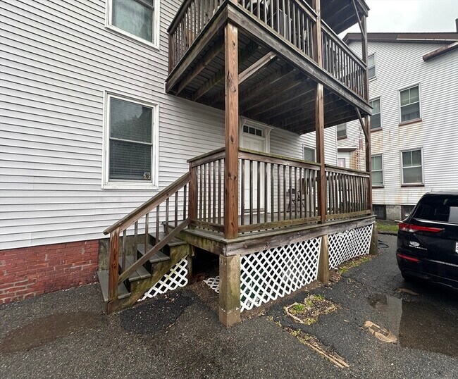 Building Photo - 144 North St