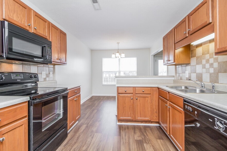 Building Photo - 1227 Matterhorn Run