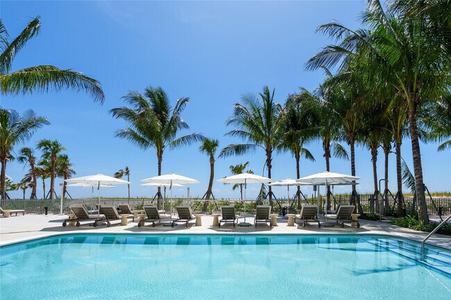 Building Photo - 900 N Ocean Blvd