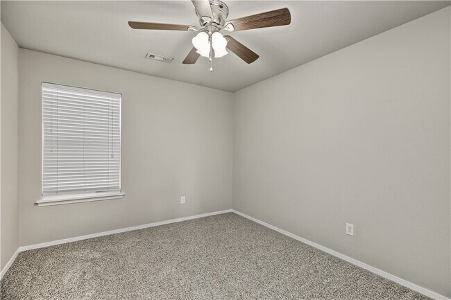 Building Photo - 1321 Apollo Dr