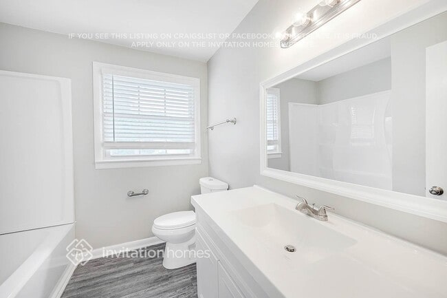 Building Photo - 640 Des Moines Dr