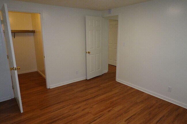 Building Photo - 1499 Merrimac Rd