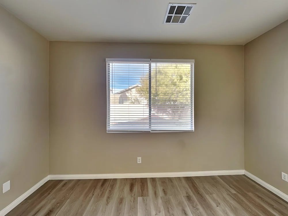 Building Photo - 5952 Hickory Nut Ave