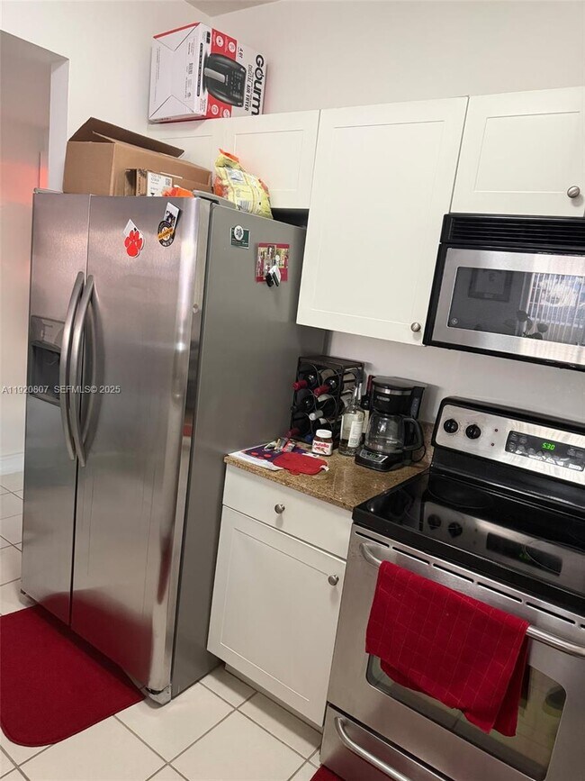 Building Photo - 117 NW 42nd Ave