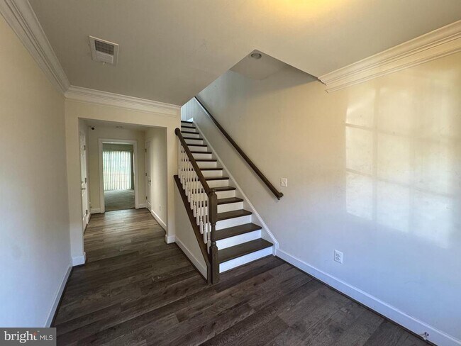 Building Photo - 8507 Craggan Ln