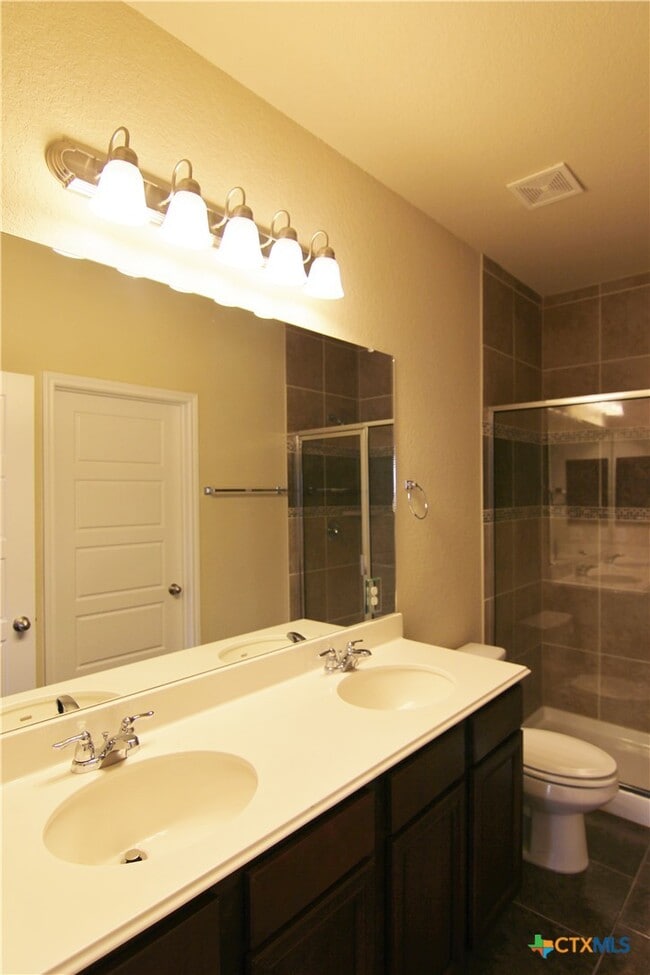 Building Photo - 1243 FM-306 E