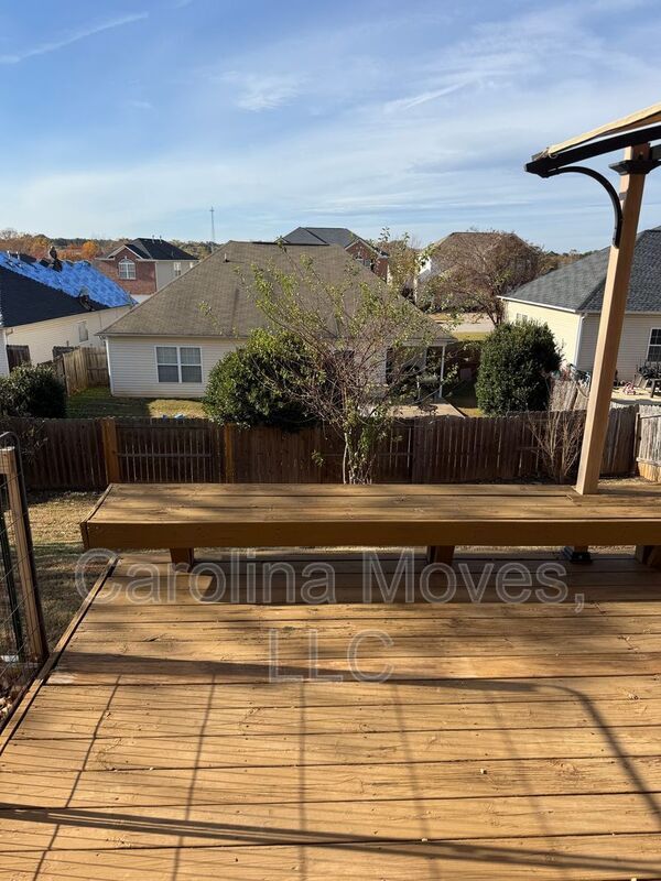 Building Photo - 223 Collingwood Ln