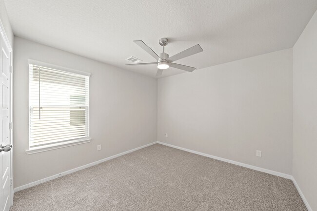 Building Photo - 17759 Dragon Tree Dr