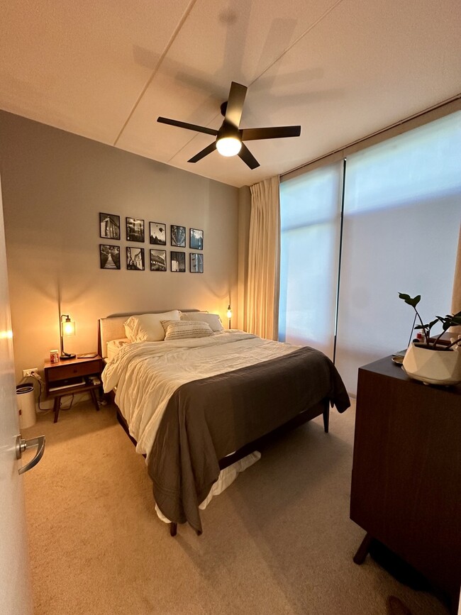 Building Photo - 660 W Wayman St