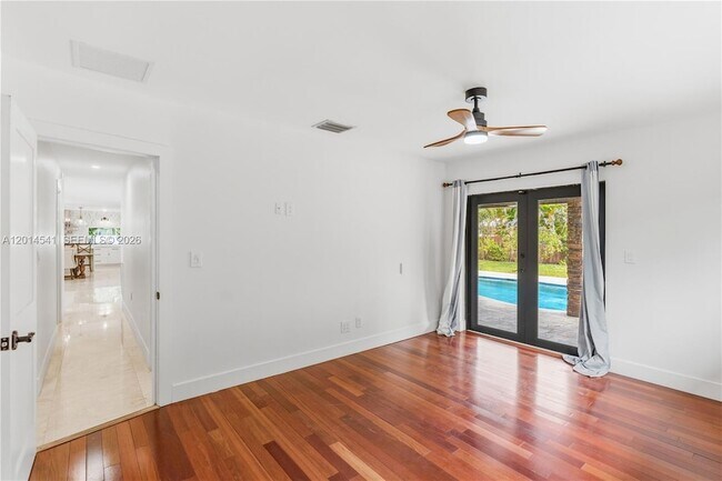 Building Photo - 7985 SW 136th St