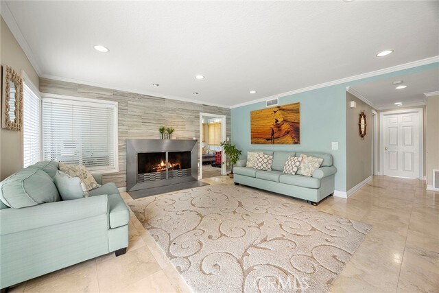 Building Photo - 6 Sand Pointe