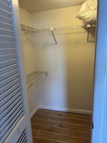 walk in closet - 100 Pierce St
