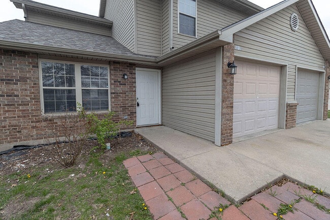 Building Photo - 5313 Currituck Ln