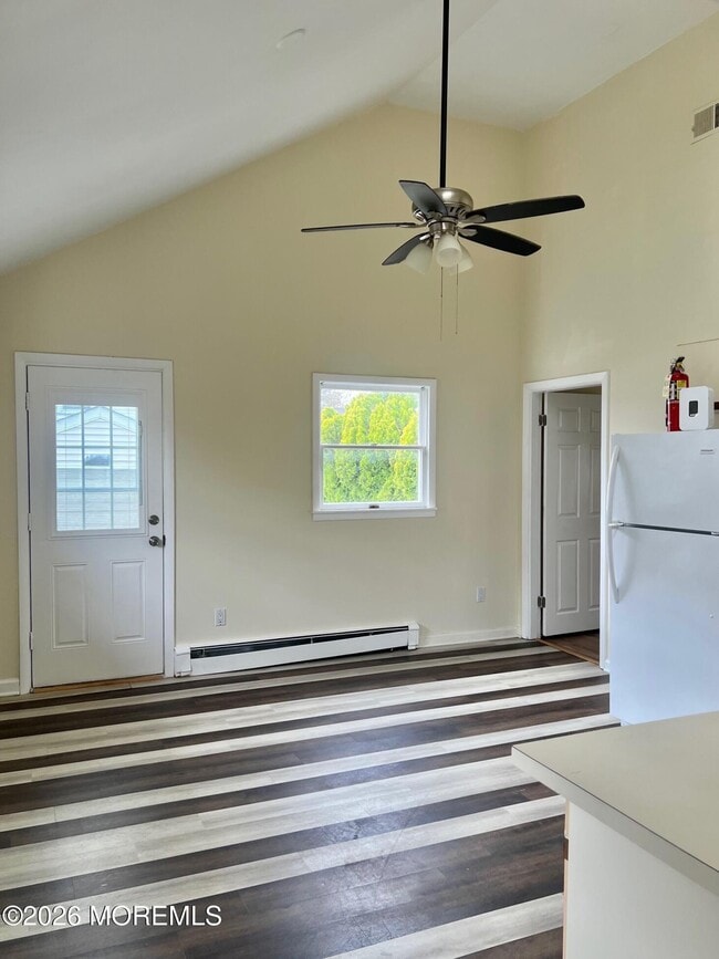 Building Photo - 246 7th Ave