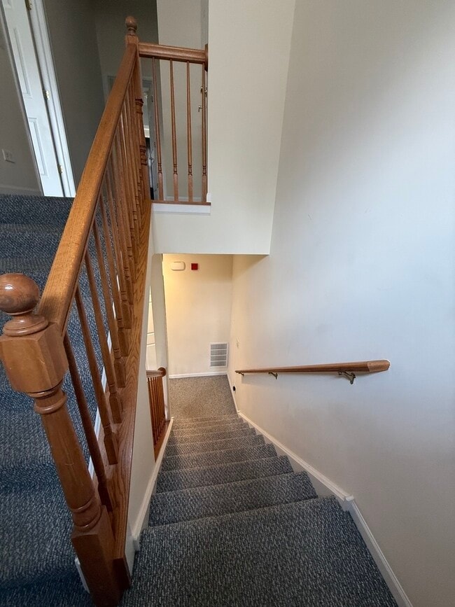 Building Photo - 554 Prestwick Ln