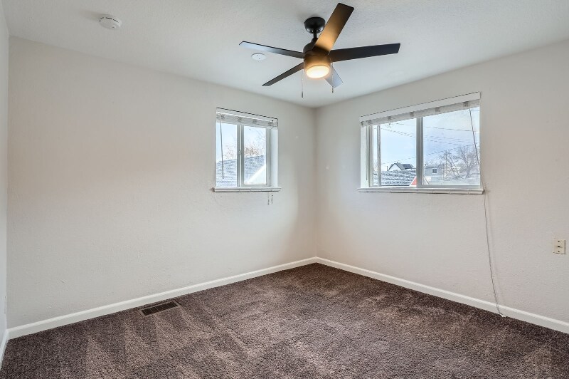 Building Photo - 2430 W 39th Ave