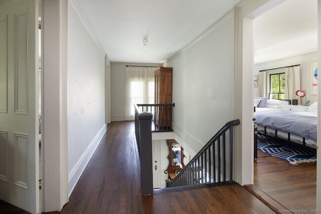 Building Photo - 16 Under Mountain Rd