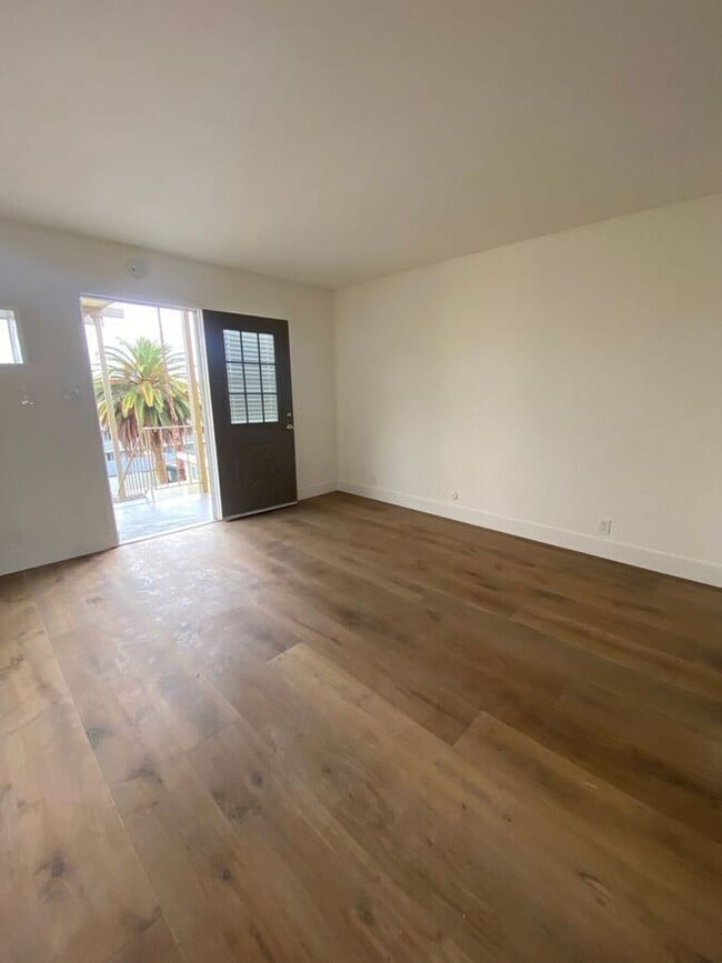 Building Photo - 2140 California St