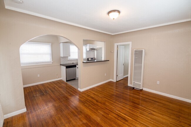 Interior Photo - Park Blvd - Urban on Park