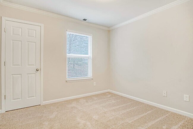 Building Photo - 173 Harwell Rd