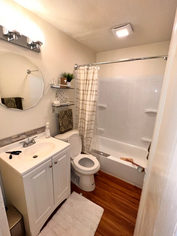 Building Photo - 5503 Southern Blvd