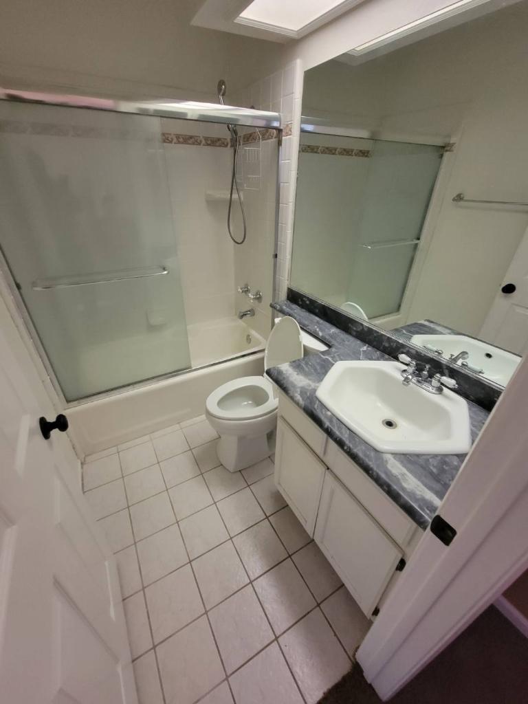 Upstairs Bathroom - 28045 Magic Mountain Ln