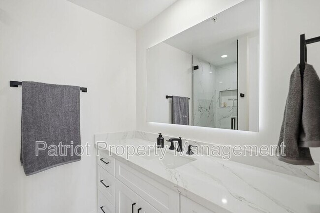 Building Photo - 8989 N Gainey Center Dr