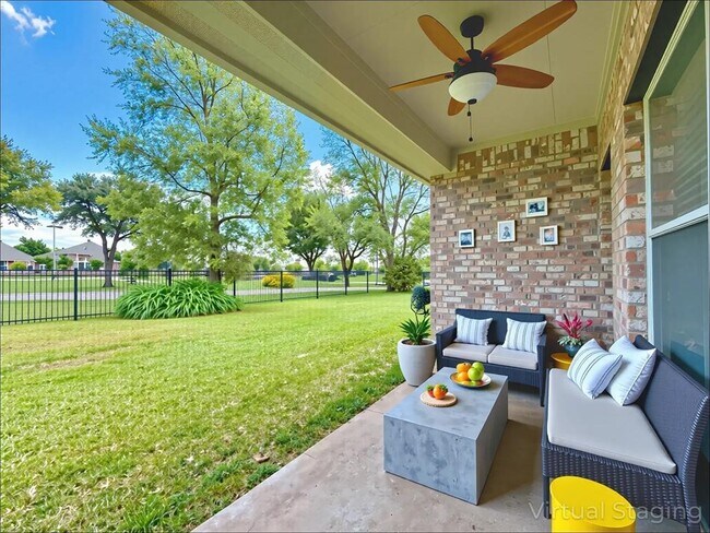 Building Photo - 4025 Meadow Bluff Way