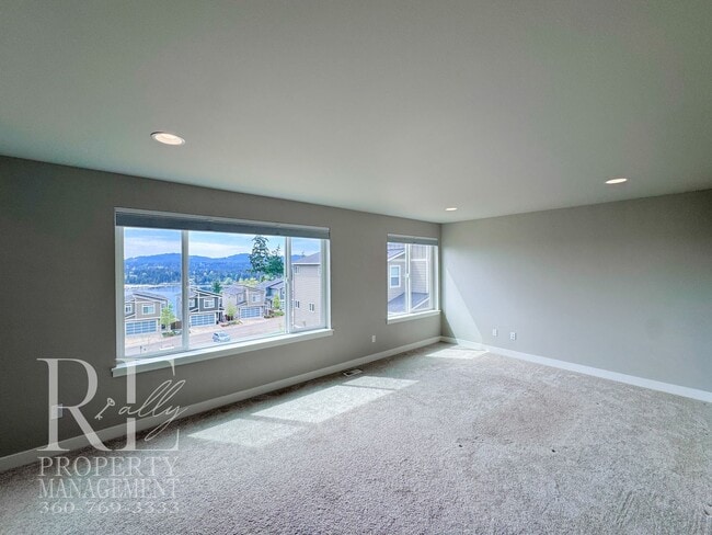 Building Photo - Modern 3-Story Bremerton Home with Water Views on Every Level