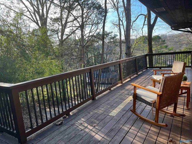 Building Photo - 701 Fagan Springs Dr SE