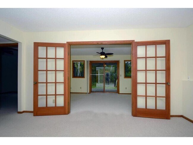 Building Photo - 5740 Willow Trail