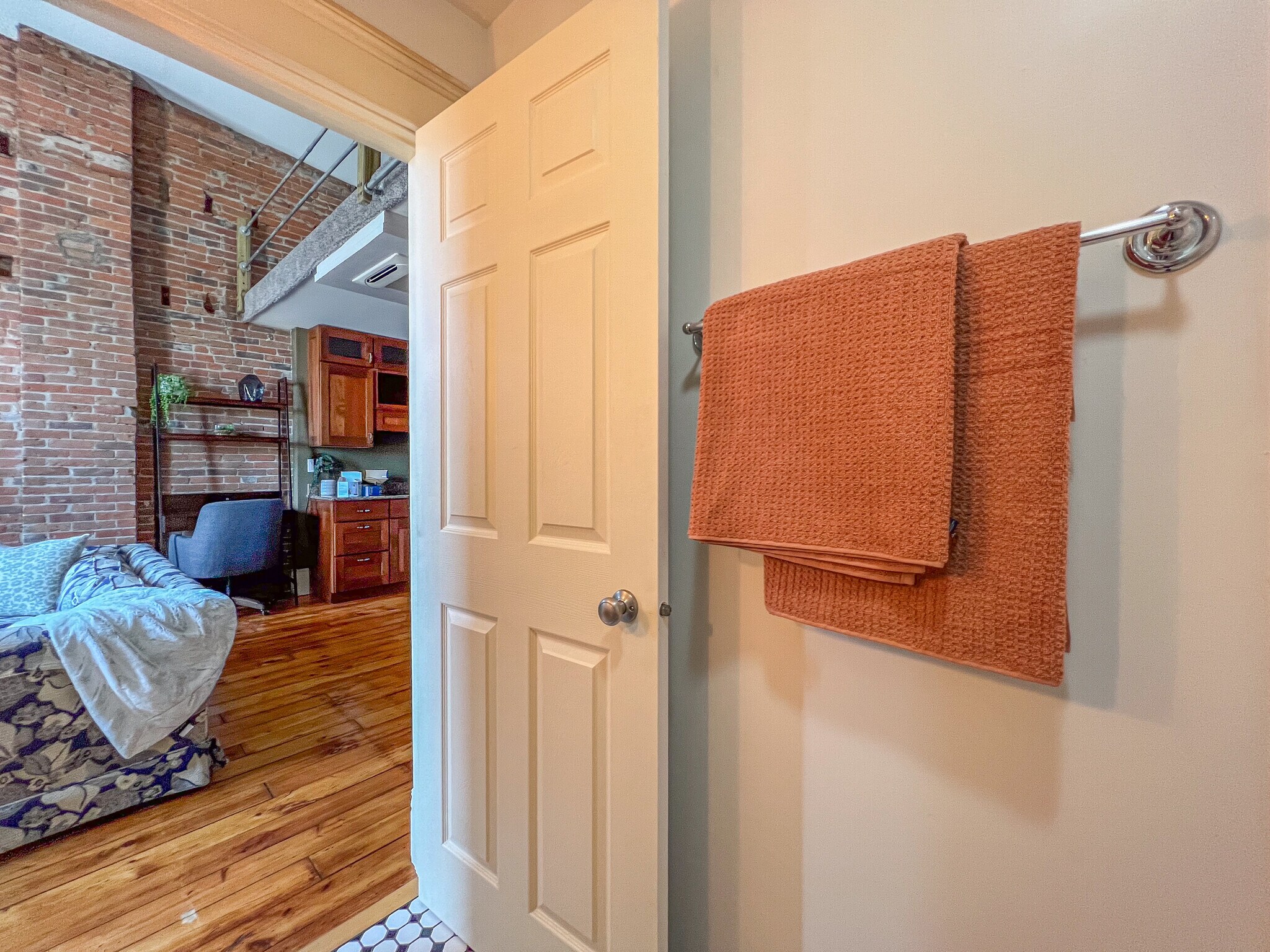 Building Photo - 1175 Iowa St