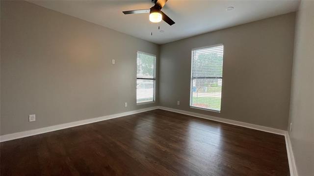 Building Photo - 2931 Ivandell Ave