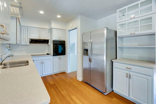 Building Photo - 3333 SE 167th Ave