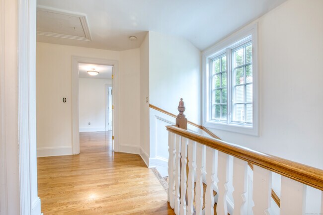 Building Photo - 28 Terrace Ave