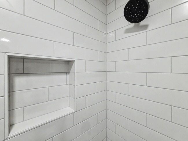 Building Photo - AVAILABLE MAY 1ST! Fully Remodeled Lower Unit with Private Entrance