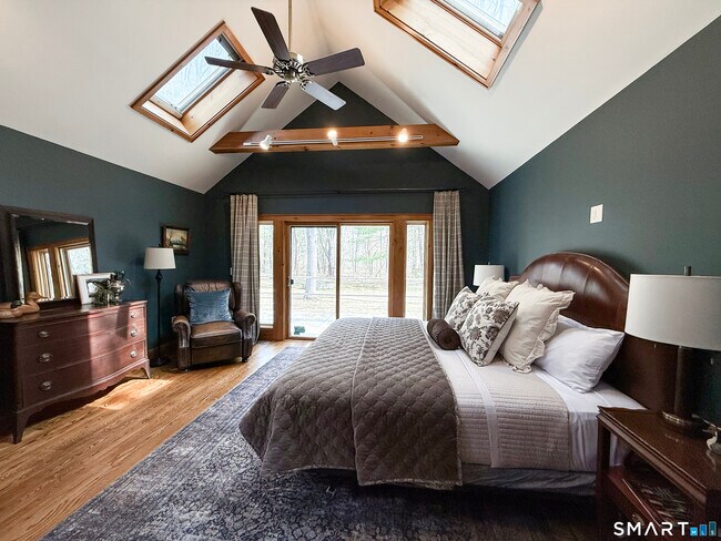 Building Photo - 37 Harris Rd