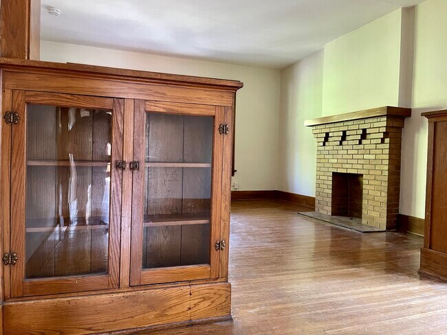 Building Photo - 786 McKinley Pkwy