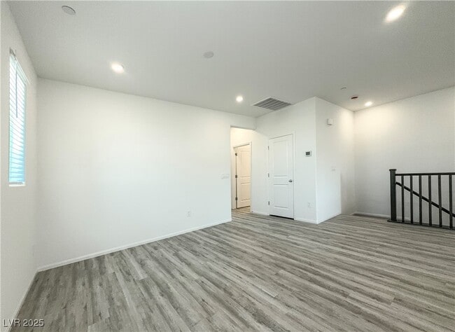 Building Photo - 331 Cymbal Pl