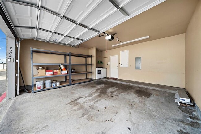 Building Photo - 7382 Regency Square Ct