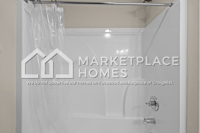 Building Photo - 100 Downsbury Rd