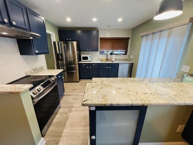 Building Photo - 1002 Timber Creek Dr