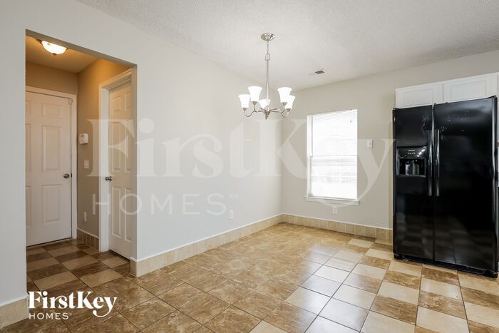 Building Photo - 1000 Golden Aspen Dr