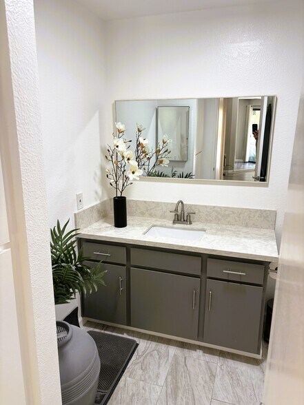 Building Photo - 4589 Via Marisol