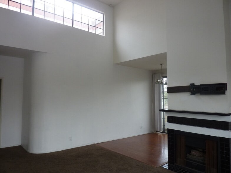 Building Photo - 3648 Motor Ave