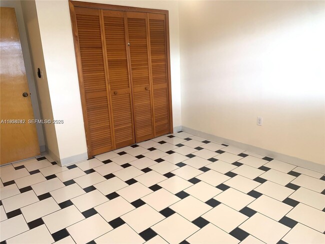 Building Photo - 1261 SW 138th Ct