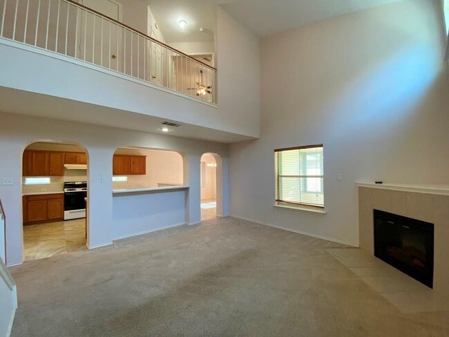 Building Photo - 145 Strawn