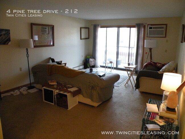 Building Photo - 1 bedroom 1 bath Handicap accessible
