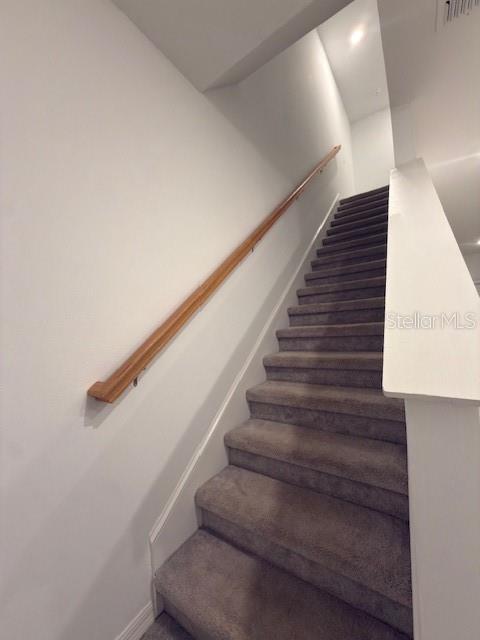 Building Photo - 2056 Viewfinder St